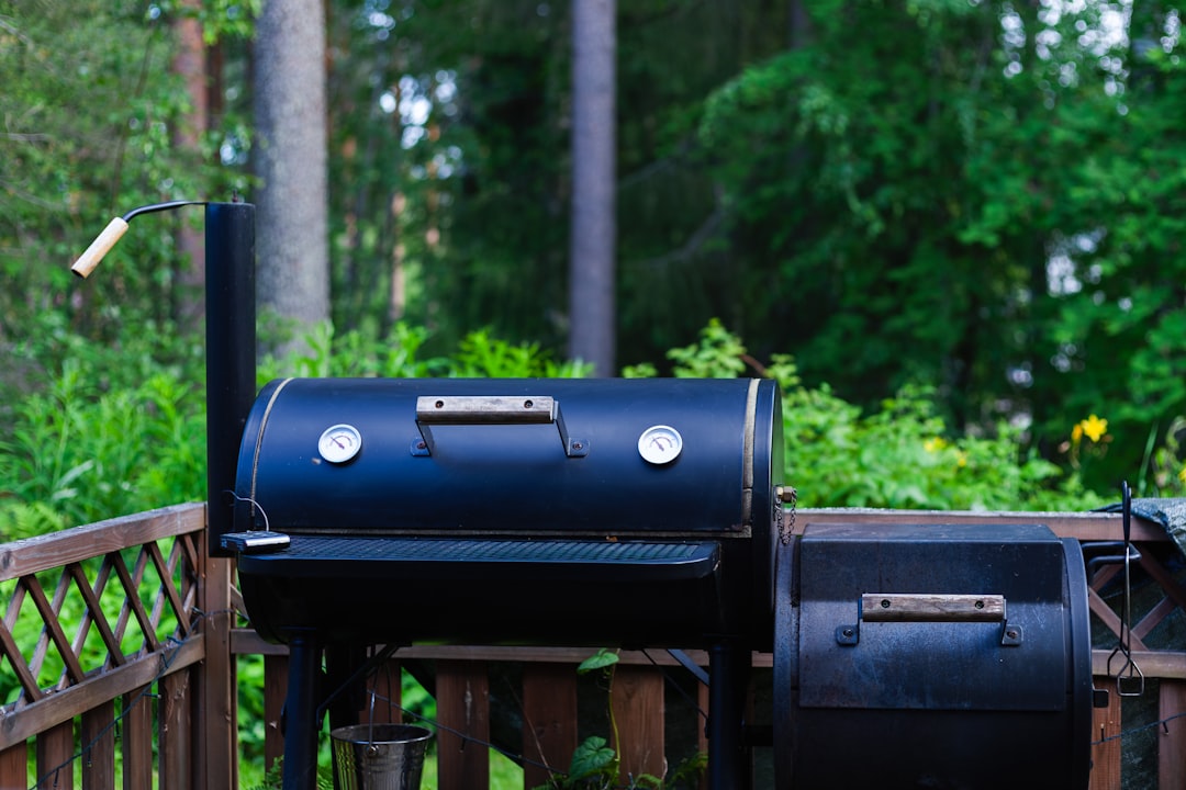 Backyard pellet smoker